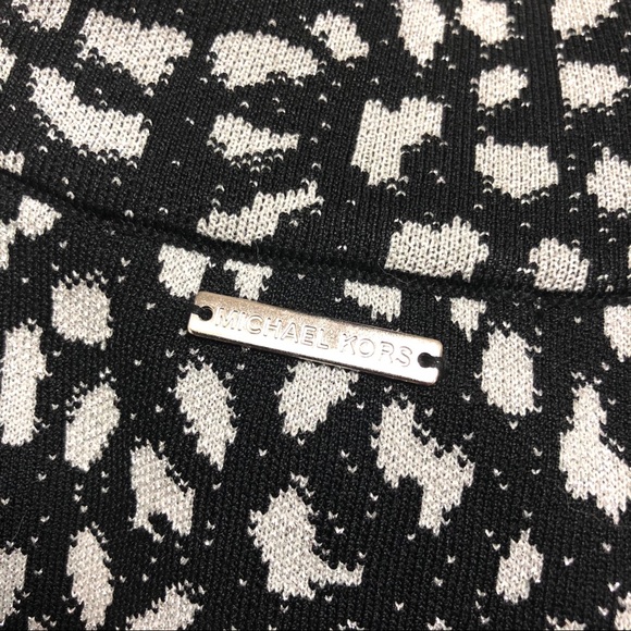 Authentic Michael Kors Black Print Top Blouse NEW - Picture 6 of 9